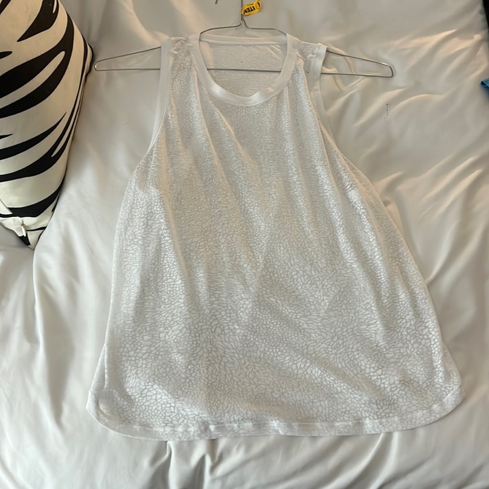 Lululemon workout tank